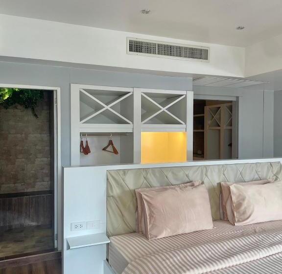 デラックスルーム, Ocean Breeze Inn   Beach Front