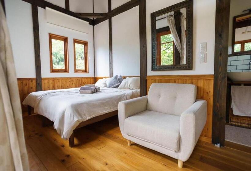 Семейный Номер, Wood Be Good Inn