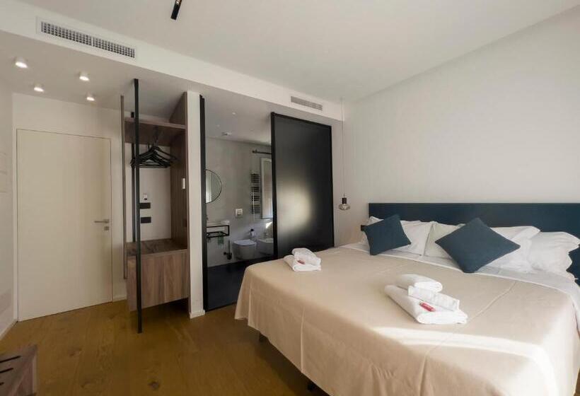 Номер Deluxe, Suites Di Costanza