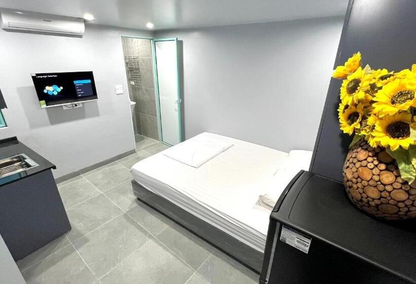استودیوی استاندارد, Era Apartment Cát Linh