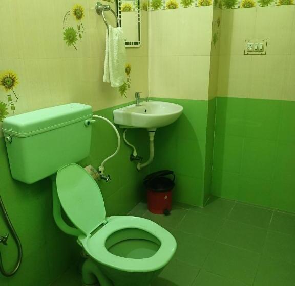 غرفة قياسية, Cosmic Holiday Inn