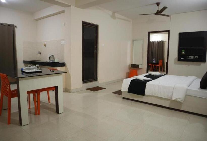 اتاق سوپریور چهار تخته, Grand Resort Puri Swimming Pool And Garden, Near Sea Beach And Temple Fully Air Conditioned Hotel Wi