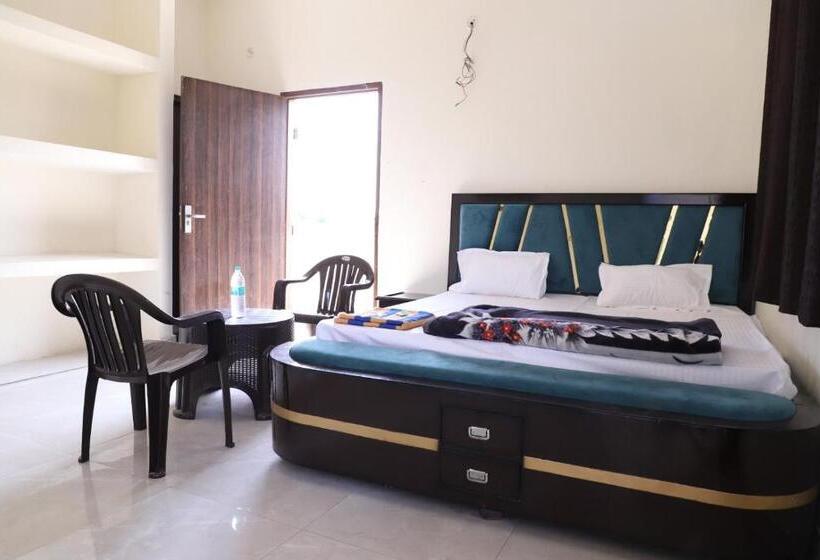 Номер Deluxe, Rang Vilas Residency Vrindavan