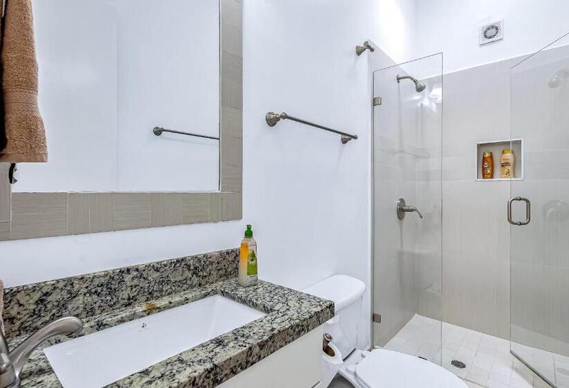 スイート, Jr Suite 5   Playa Arcangel