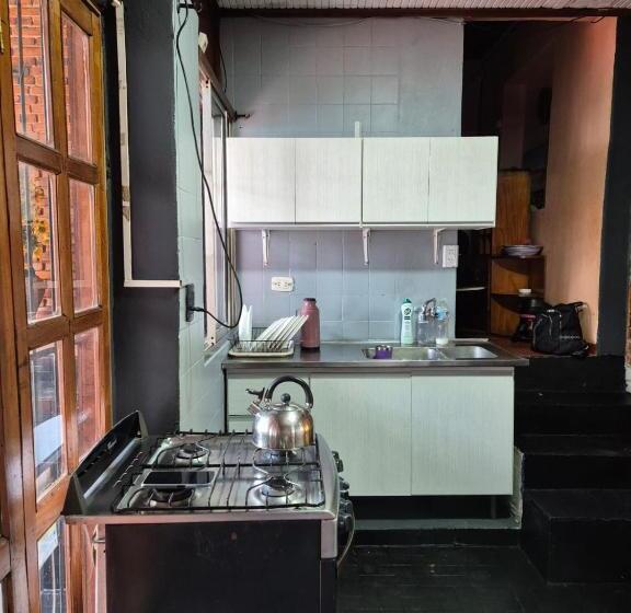 Четырехместный Номер Стандарт, Gb Hostel Ig