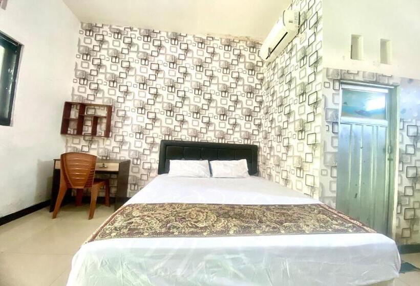 Номер Deluxe, Capital O 93829 Alika Homestay Syariah