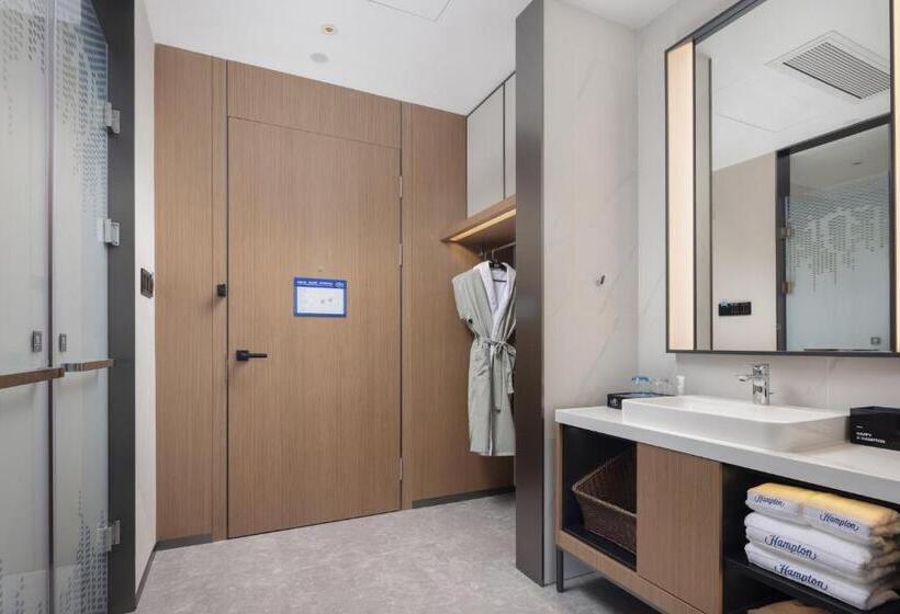 Номер Стандарт, Hampton By Hilton Dongguan Liaobu Songshan Lake Avenue