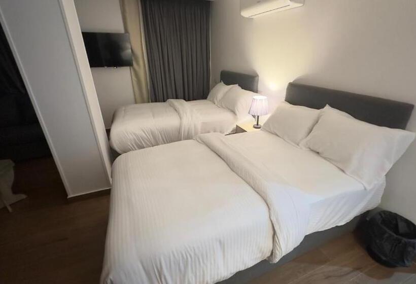 استودیو خانوادگی, لوكاندة الحصري أكتوبر Motel Elhosary