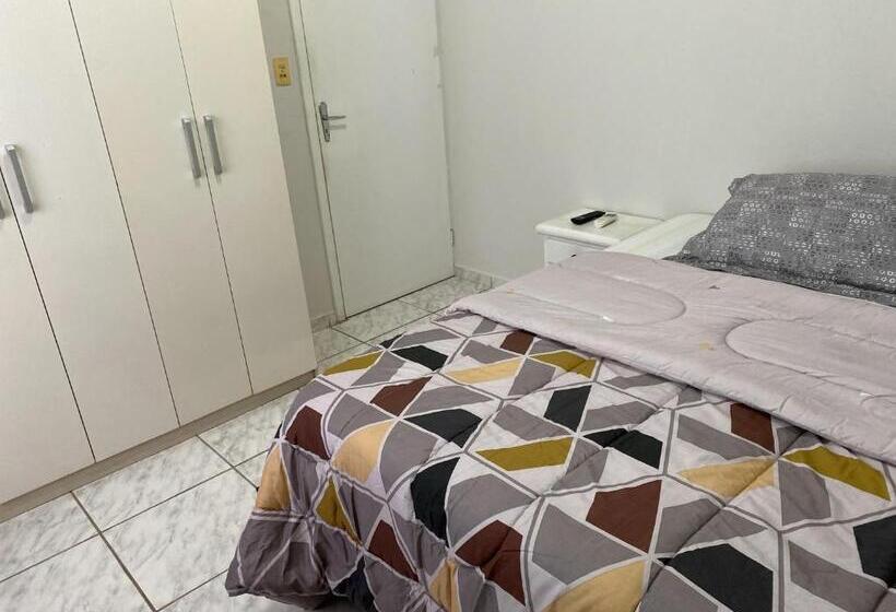 스탠다드 룸, Quarto No Ap Do Roberto Centro