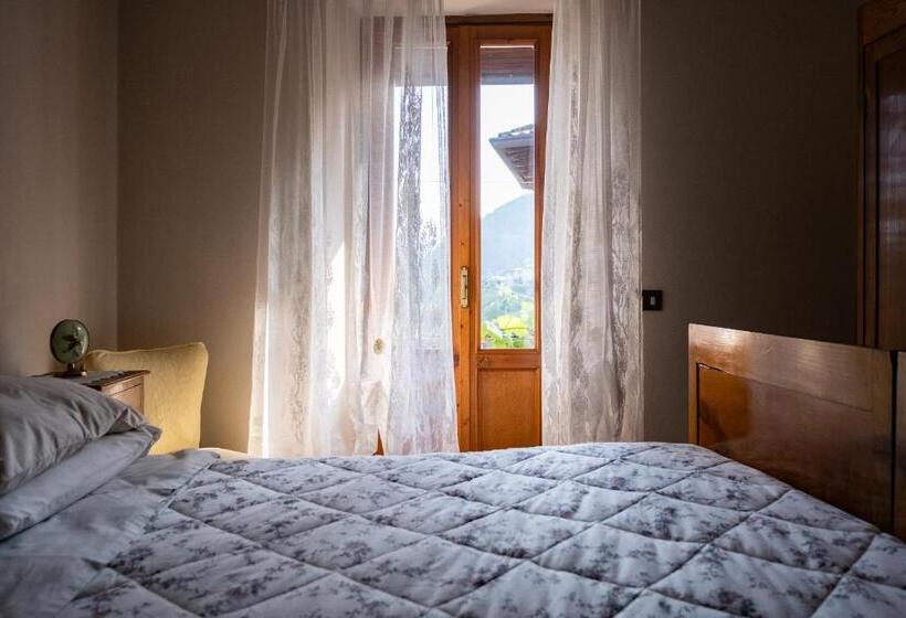 اتاق استاندارد چهار تخته, Locanda Genzianella