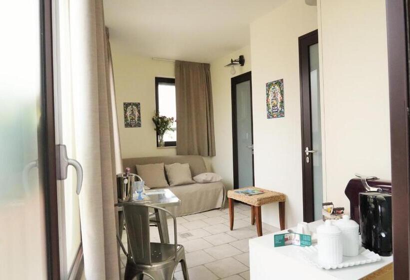 Номер Стандарт Трехместный, Bed & Breakfast Al Borgo