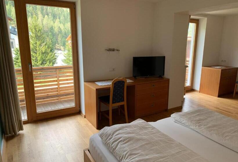 Номер Deluxe, Alpenhof