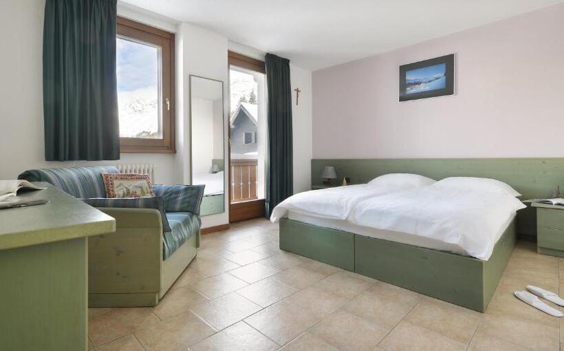 غرفة قياسية, Tambò