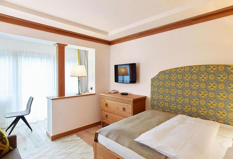 חדר סטנדרט יחיד, Hochschober