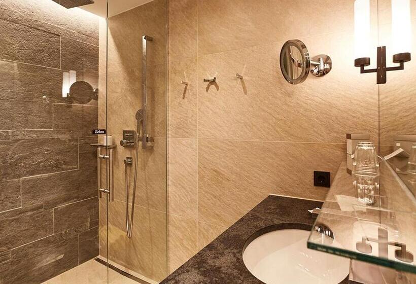 חדר סטנדרט יחיד, Hochschober