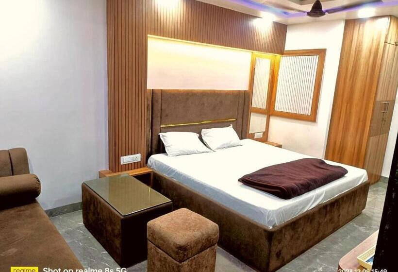 سوییت, Neelkanth , Bhopal