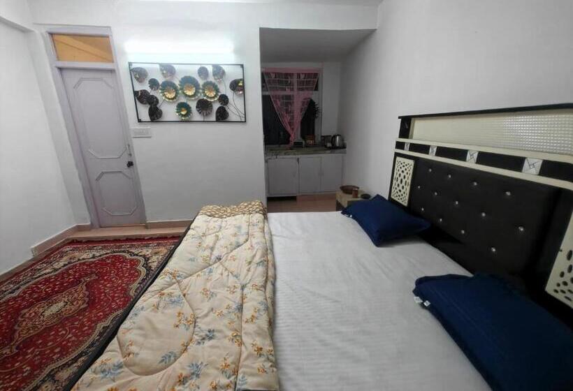 발코니 디럭스 룸, Vibe Hostel