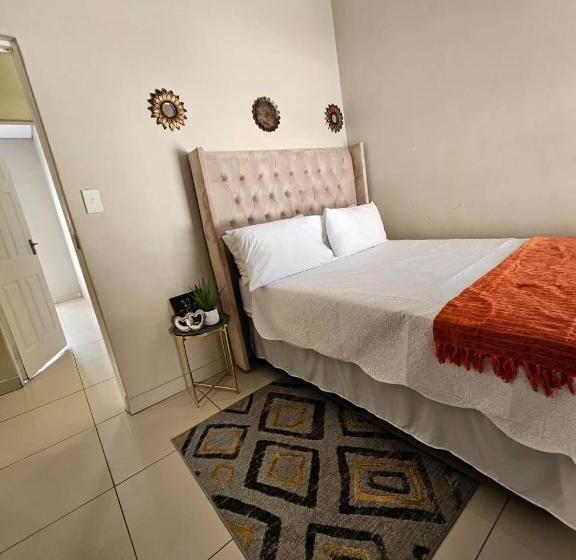 اتاق استاندارد, Omosa Guest House