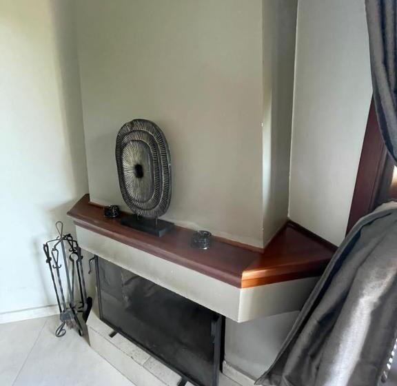 آپارتمان 1 خوابه با بالکن, Suíte No Castelo Flat No Home Green Home
