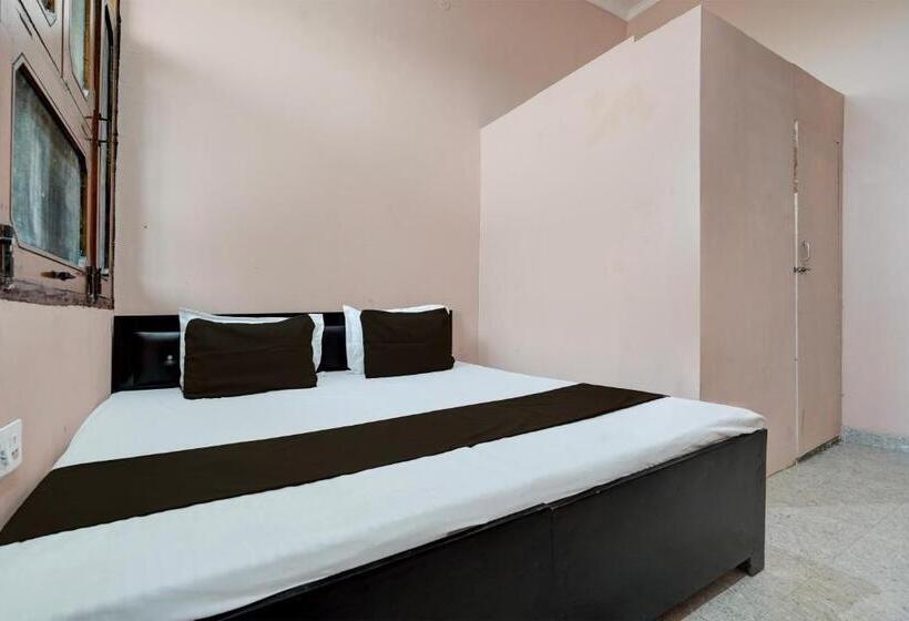 Номер Стандарт, Spot On Guest House