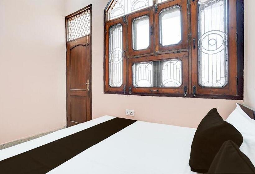 Номер Стандарт, Spot On Guest House