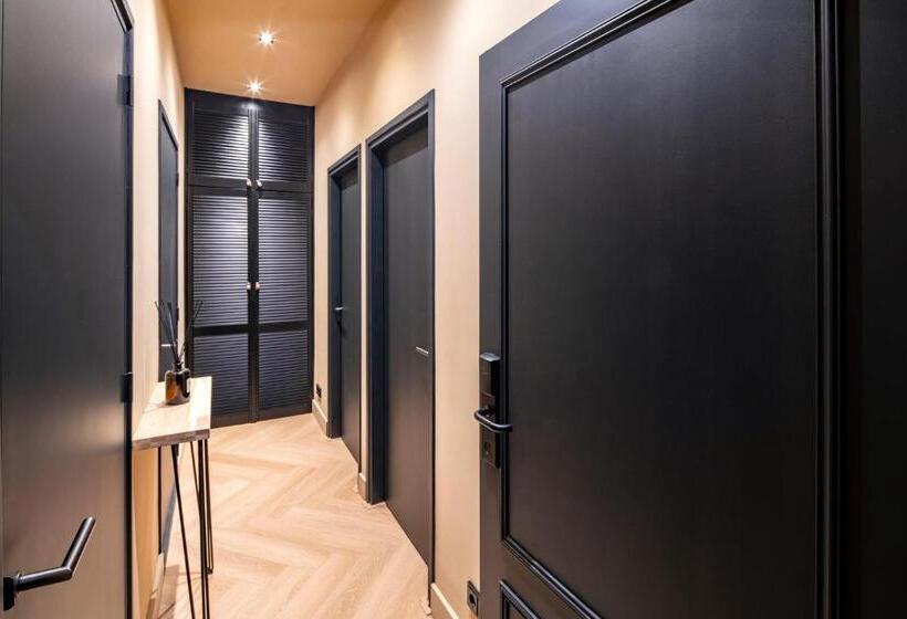 آپارتمان لوکس 1 خوابه, Breda City Apartments