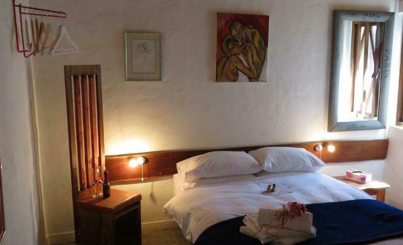 اتاق استاندارد یک نفره, Alternative Space B & B