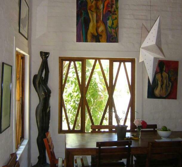 اتاق استاندارد یک نفره, Alternative Space B & B