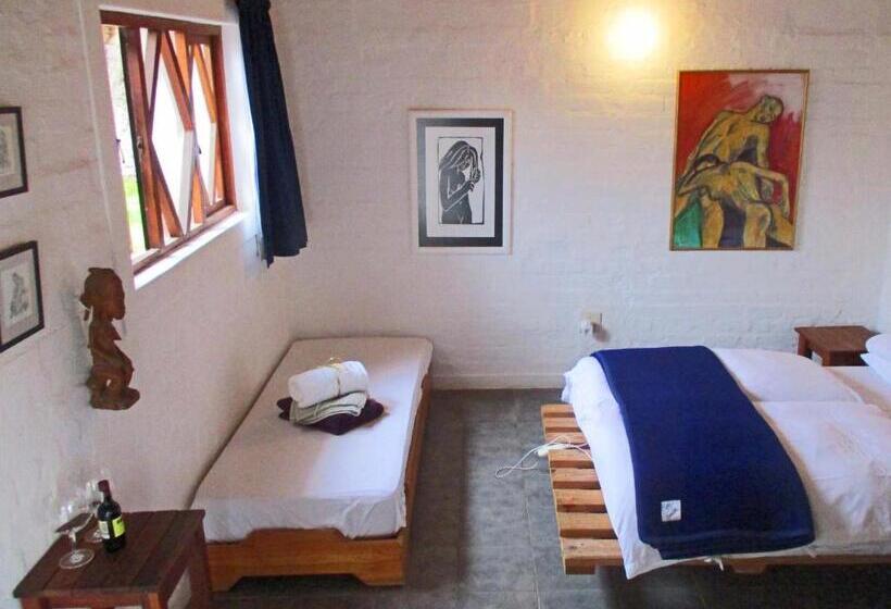اتاق اکونومی, Alternative Space B & B