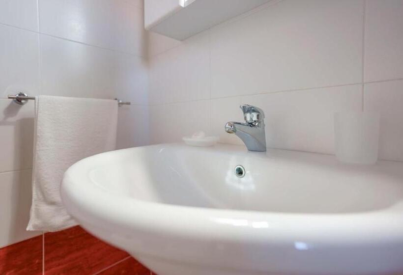 スタンダード４人部屋, Bed And Breakfast Cairoli Exclusive Room