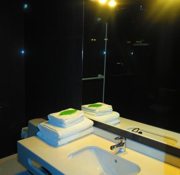 Номер Deluxe, Castelo Branco