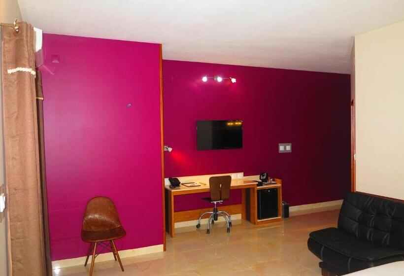 Номер Deluxe, Castelo Branco