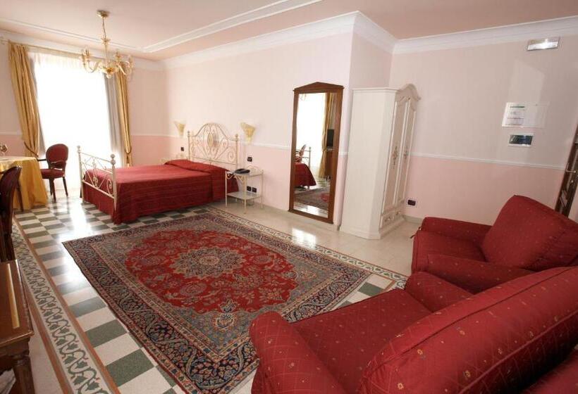 Полулюкс Вид на Море, Palazzo Krataiis