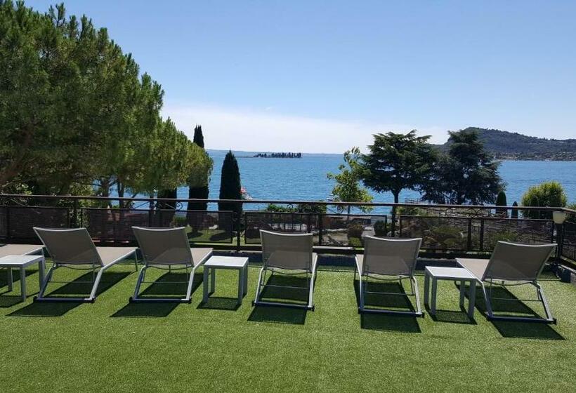 شقة غرفتين, Residence Villalsole