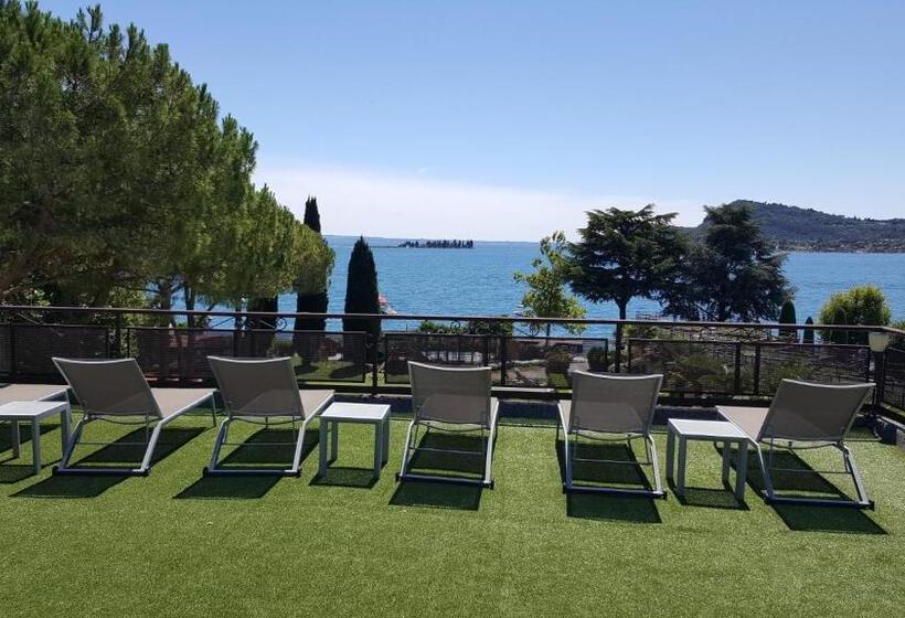 Студио Стандарт с Террасой, Residence Villalsole