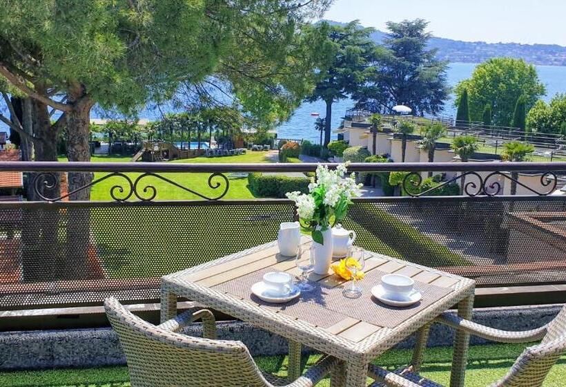 Студио Стандарт с Террасой, Residence Villalsole