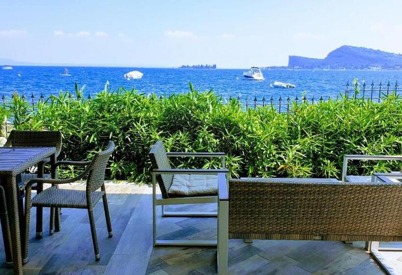 Студио Стандарт с Террасой, Residence Villalsole