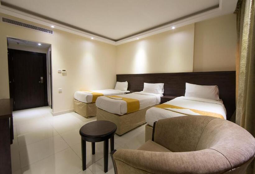 Economy Triple Room, فندق سنود العظمة
