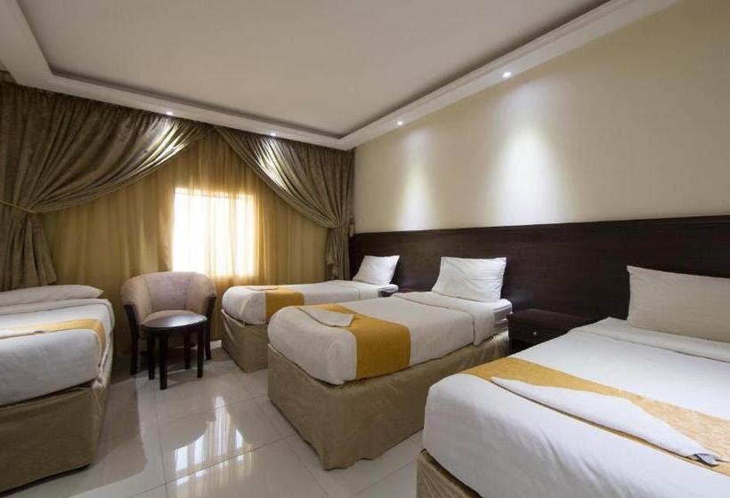 Economy Quadruple Room, فندق سنود العظمة