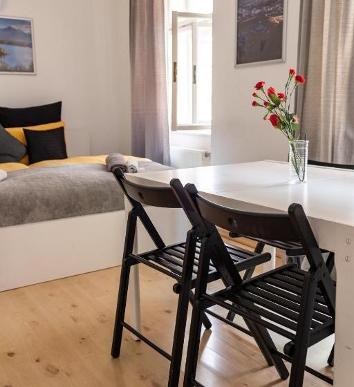 Apartament 1 Sypialnia, Cukrarna Guest Accommodation