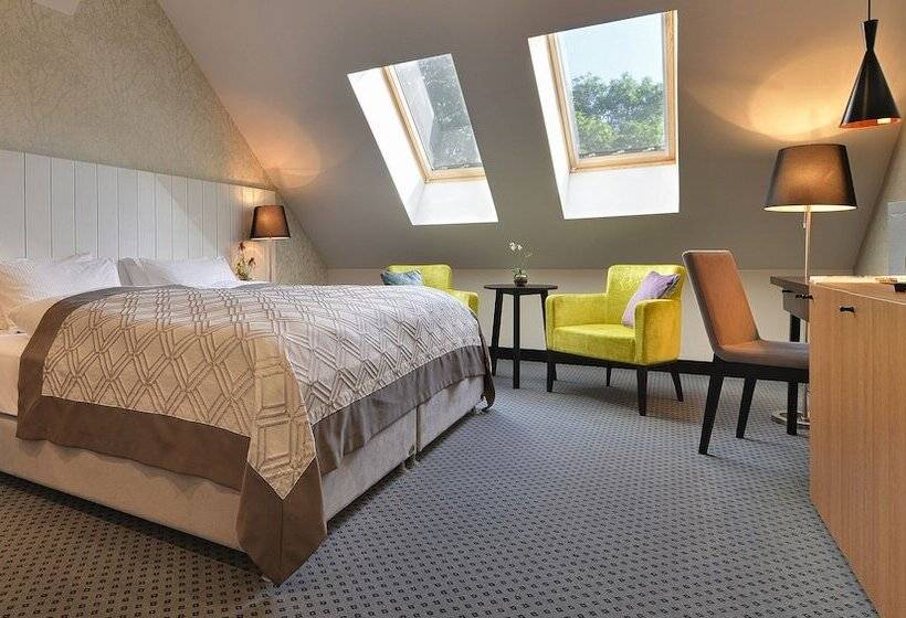 패밀리 룸, Pod Lipou Resort