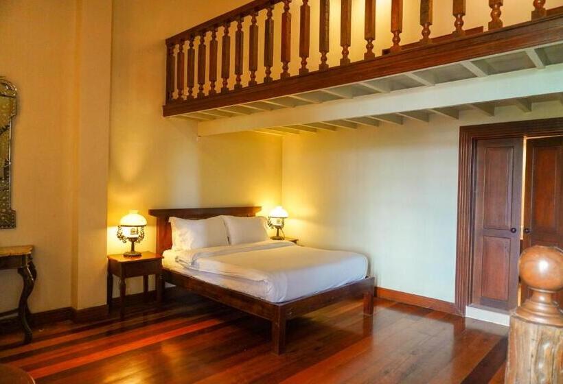 Номер Стандарт, Las Casas Filipinas De Acuzar