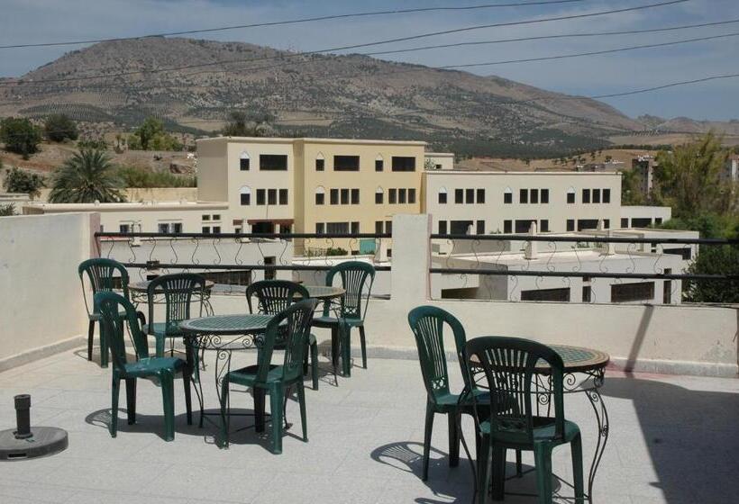 اتاق استاندارد چهار تخته, Bab Al Madina