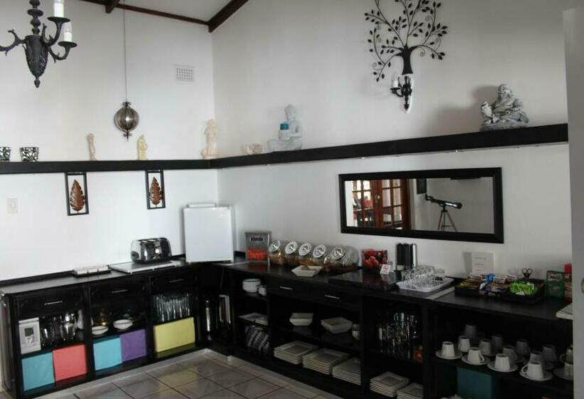 استودیو استاندارد با تراس, Fairway Guest Lodge
