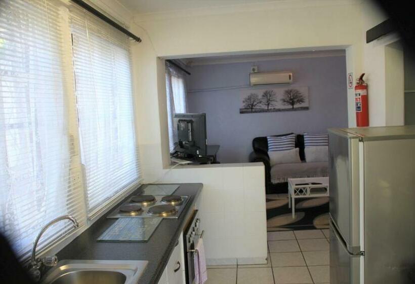 استودیو استاندارد با تراس, Fairway Guest Lodge