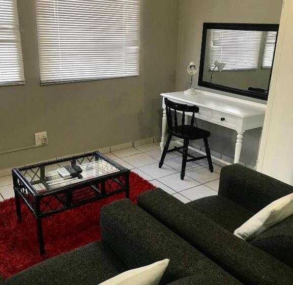 استودیو استاندارد با تراس, Fairway Guest Lodge