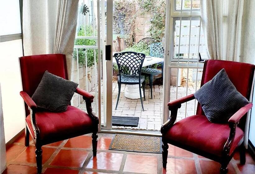 Family Suite, Skinkikofi Guest House