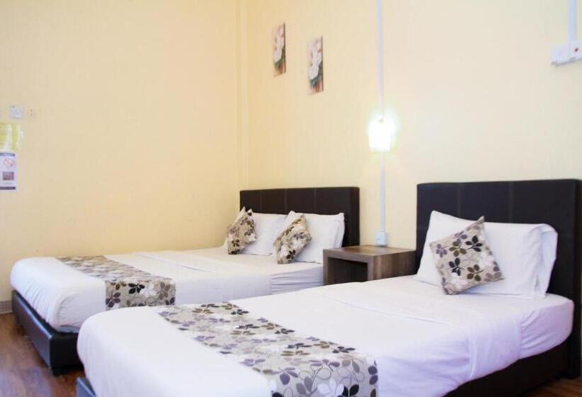 스탠다드 트리플 룸, Myra Hotel Mersing