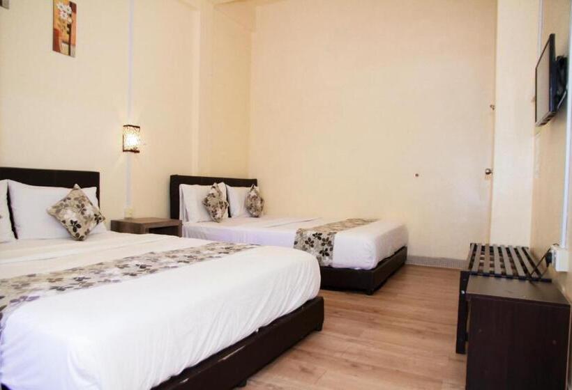패밀리 룸, Myra Hotel Mersing