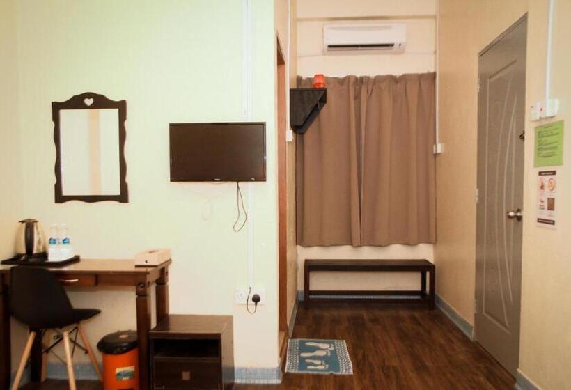 스탠다드 룸 공동 욕실, Myra Hotel Mersing